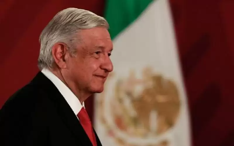 فوز الرئيس المكسيكي في استفتاء على