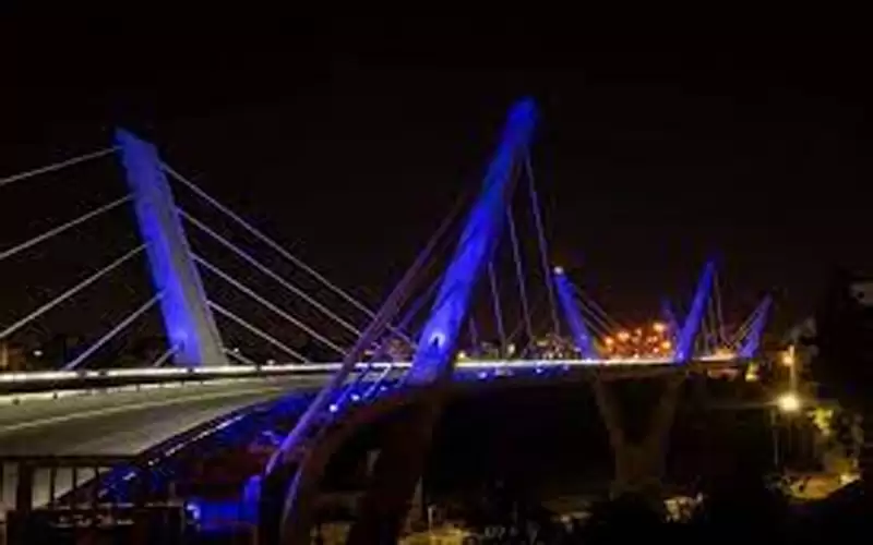 إحباط محاولة انتحار بجسر عبدون