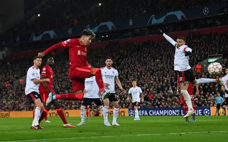 ليفربول إلى نصف النهائي على حساب