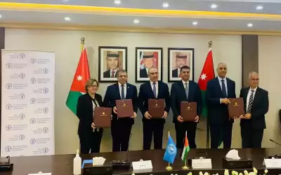 فاو توقع اتفاقية لتعزيز التكيف مع