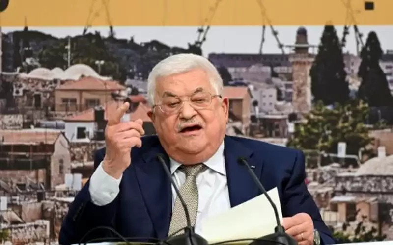 عباس يدعو لاجتماع الأحد لبحث التصعيد