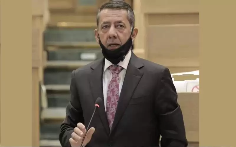 النائب عبد السلام الذيابات يتعرض للاعتداء