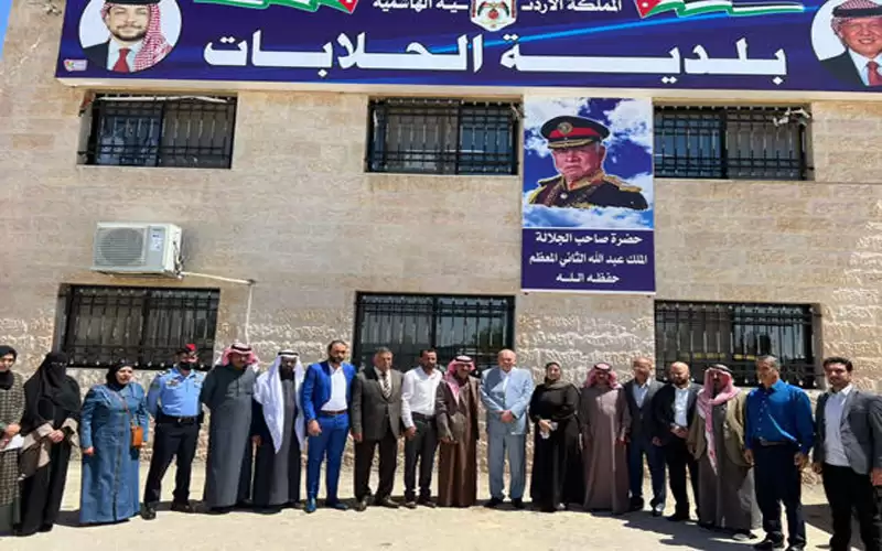 فيصل الفايز يزور بلدية الحلابات