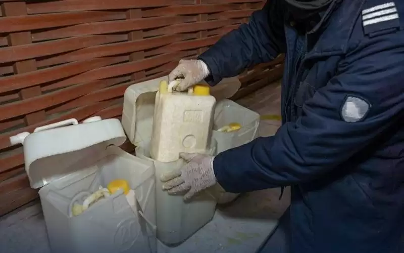 السعودية تحبط تهريب مخدرات مع معتمرين