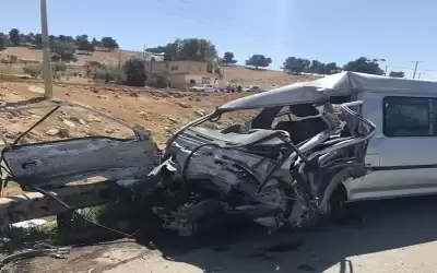 وفاتان و4 إصابات بحادث تصادم في
