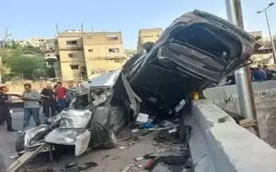 إصابة شخص بتدهور مركبتين في وادي