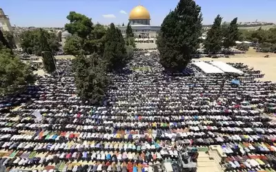 مصر: منع الفلسطينيين من الصلاة بالأقصى