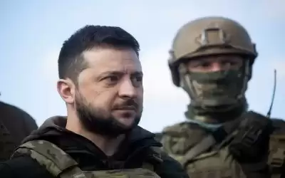 زيلينسكي يقول إنه دعا ماكرون لزيارة
