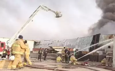 الكويت: اندلاع حريق بمنطقة ميناء عبدالله