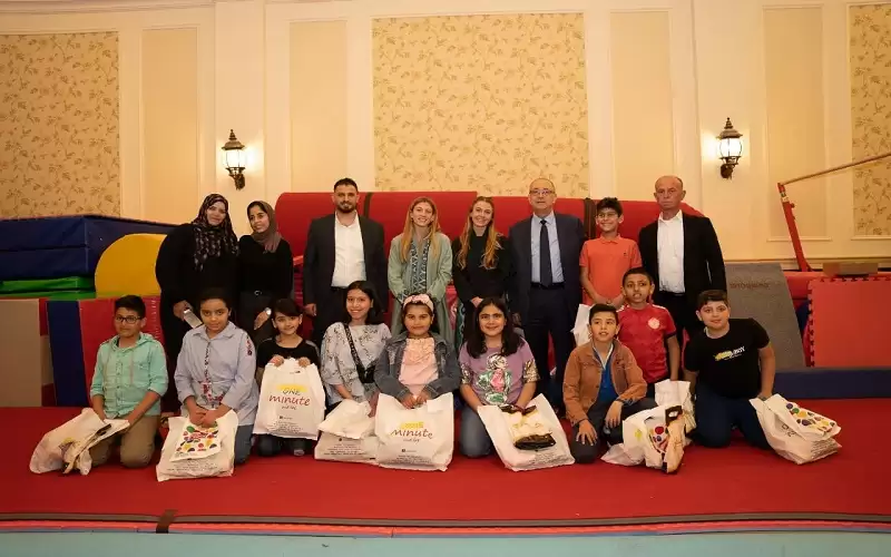الأميرتان سارة وعائشة تحضران حفل إفطار