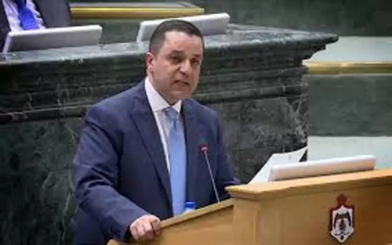 وزير المالية: الأردن سيمضي قدما في