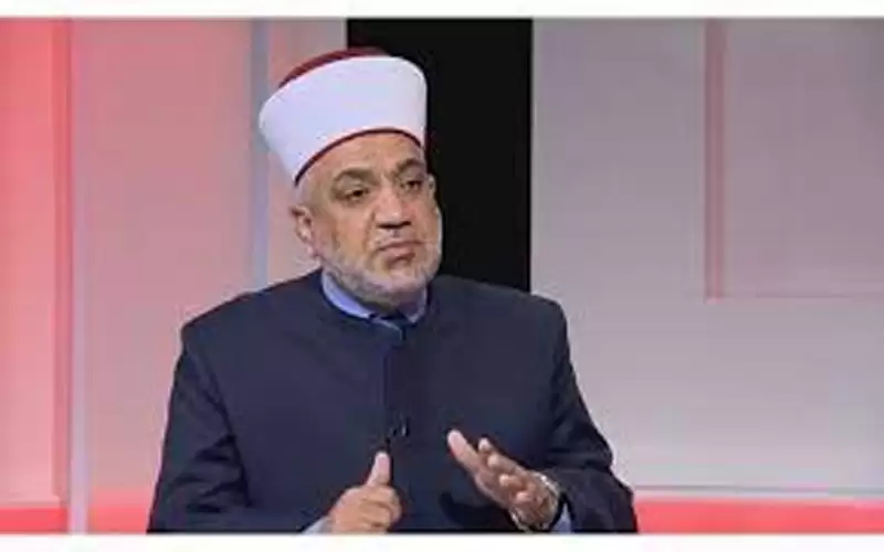 الخلايلة: فرش المسجد الأقصى بالسجاد قريبا