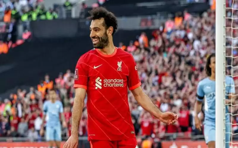 محمد صلاح عن تجديد عقده: الأمر