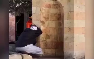 ابك يا سيدي