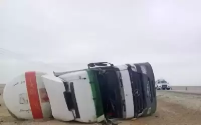 تدهور صهريج محملا بمادة نفطية على