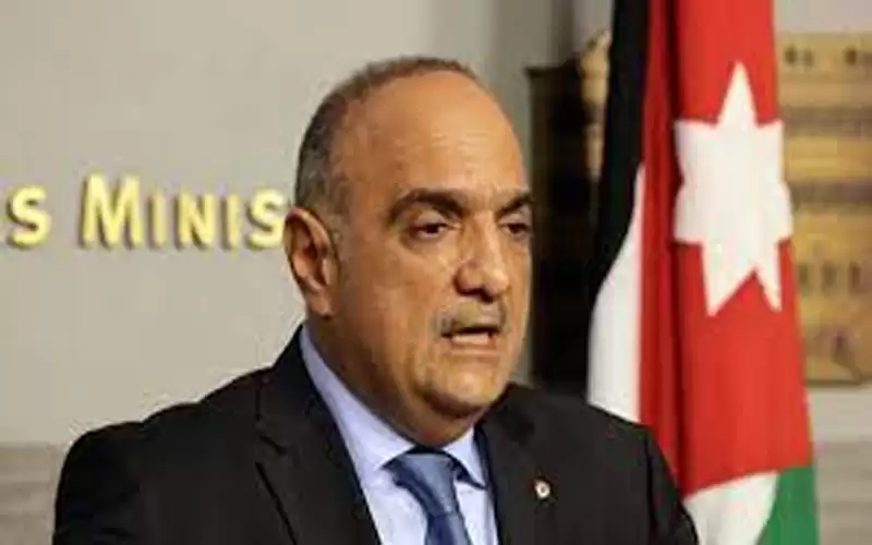 الخصاونة: التعيين على بند شراء الخدمات