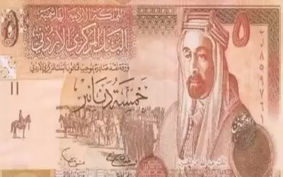 تحذير.. إياكم ودخول المنازل بأخذيتكم
