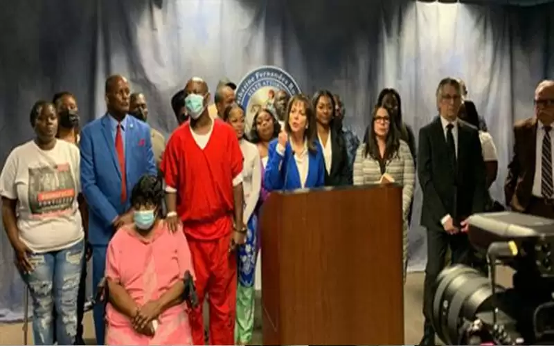 بسبب اسمه .. أمضى أكثر من