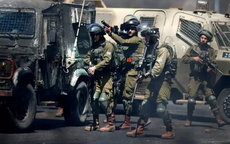 الجيش الإسرائيلي يصيب 6 فلسطينيين ويعتقل