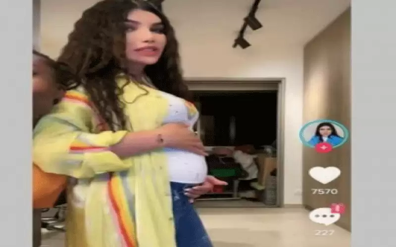 لبنانية متحولة جنسيا تحدث ضجة بسبب