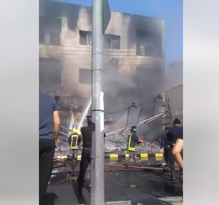 حريق بمحل وعمارة شقق مفروشة بالعقبة