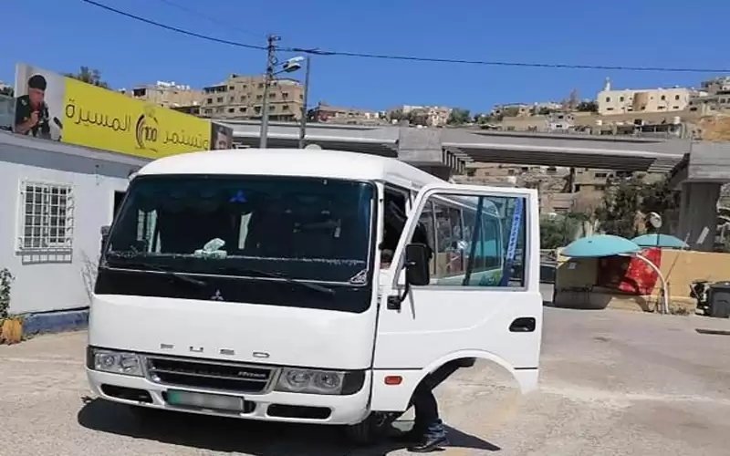 السير تضبط حافلة بـ 31 راكبا
