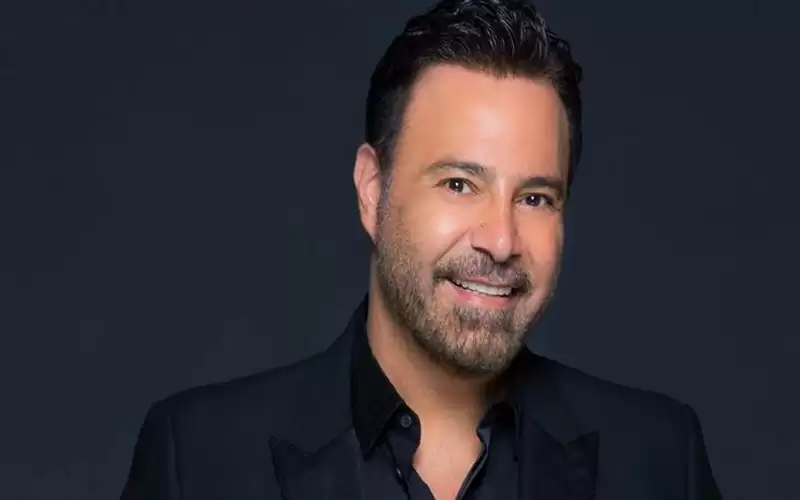 عاصي الحلاني: على الشباب حمل الميكروفون