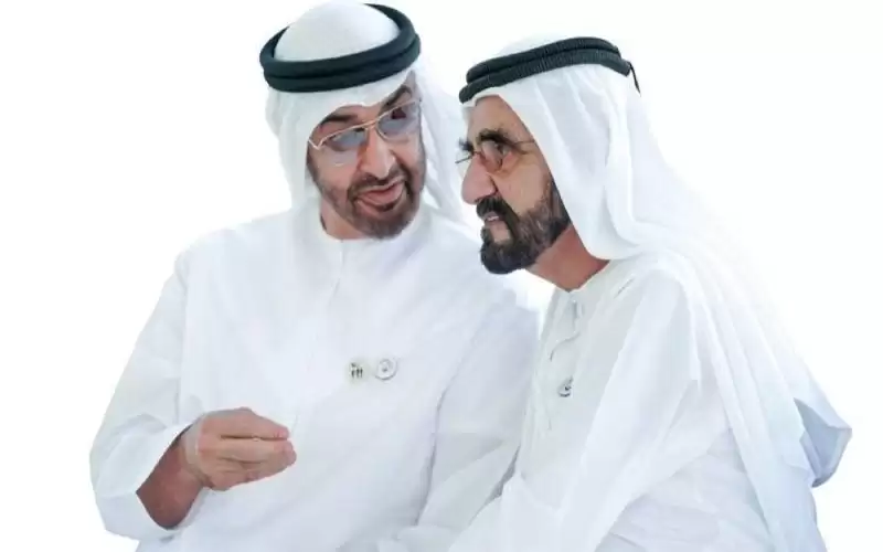 محمد بن راشد يبايع محمد بن