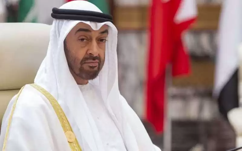 لوموند: الحاكم الفعلي لأبوظبي أصبح الحاكم