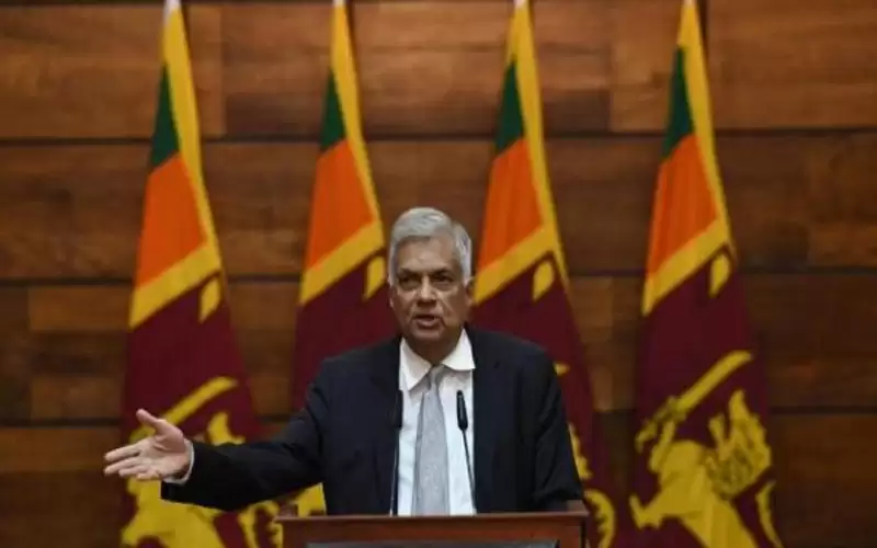 رئيس وزراء سريلانكا يعلن نفاد البترول
