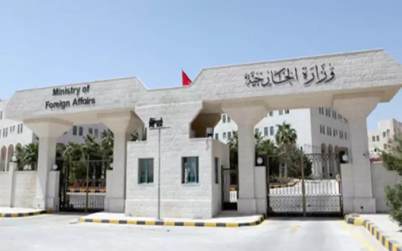 الخارجية توضح حول حكم بالحبس صدر