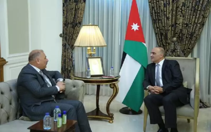 الخصاونة: الأردن مهتم بالمشاريع الاستراتيجية مع