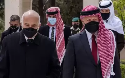 هذا هو مجلس العائلة المالكة الذي