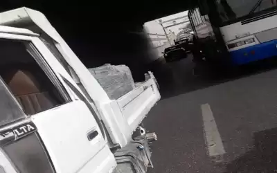 تعطل مركبة داخل نفق الشعب يتسبب