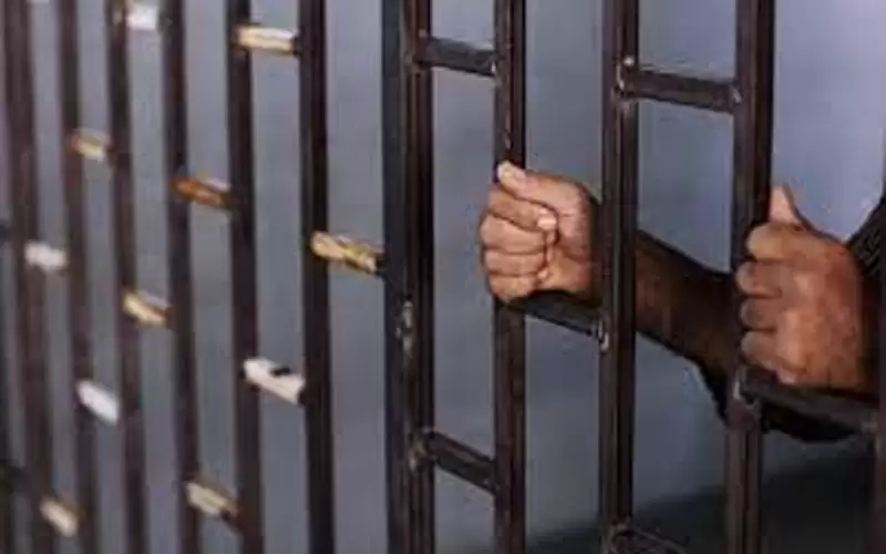 توقيف شخص اطلق النار على شقيقه