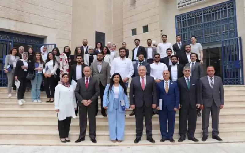 زيارة طلبة حقوق عمان الاهلية لهيئة