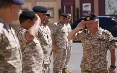 الملك يزور القيادة العامة للقوات المسلحة