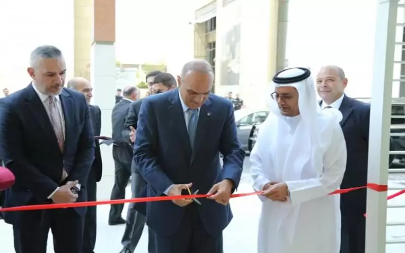 الخصاونة يفتتح برجا استثماريا في العبدلي