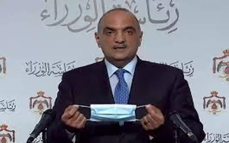 إلغاء إلزامية الكمامة في الأماكن المفتوحة