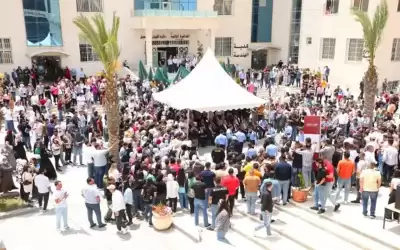 عمان الأهلية تحتفل بالذكرى 76 لاستقلال