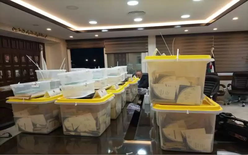 فرز أصوات أعضاء نقابة المحامين ظهر