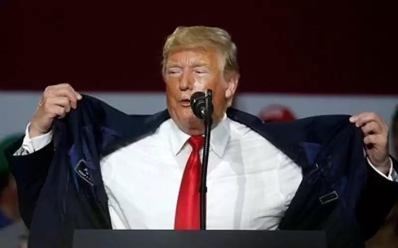 ترامب يحذر من حرب عالمية ثالثة