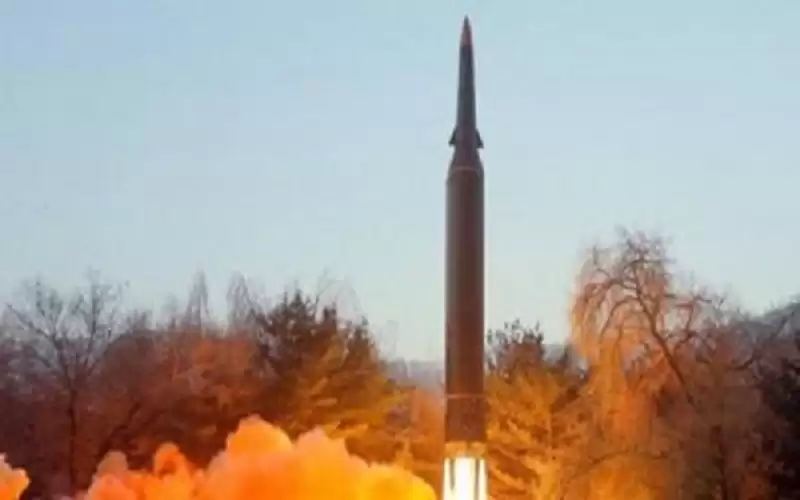 صاروخ فالكون يطلق 59 قمرا صناعيا