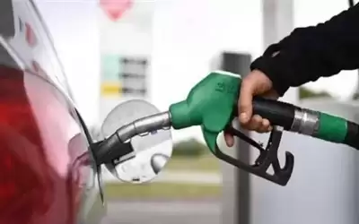 الحكومة: انخفاض أسعار البنزين عالميا