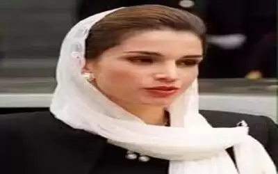 الملكة تشكر معزيها بوفاة والدها