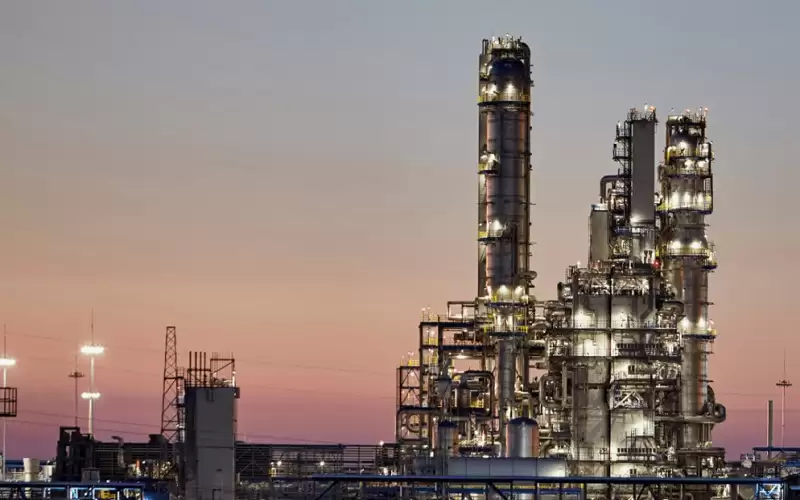 غازبروم الروسية تعلن تعليق إمدادات الغاز