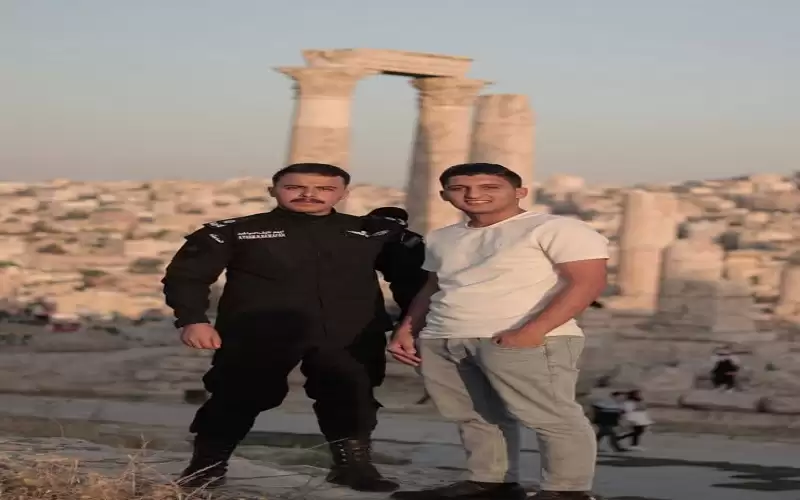 مباركة لأيهم النوافعة بمناسبة التخرج من