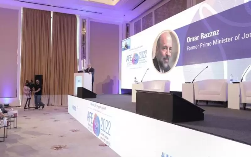 الرزاز يطالب بتعديل ضريبة المبيعات