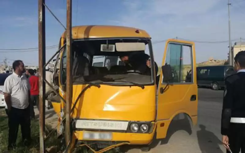 إصابة طلاب مدرسة خاصة بحادث سير