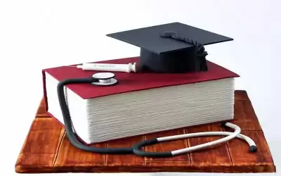 تهنئة للدكتورة بتول العجالين